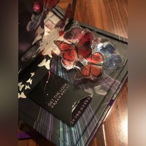 Urban Decay Book of Shadows Volume IV (Volume 4)